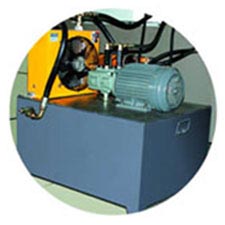 110WH-4Z 卧式四轴滑台式钻孔攻牙专用机